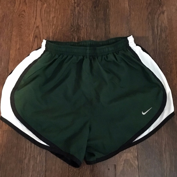 dark green nike shorts